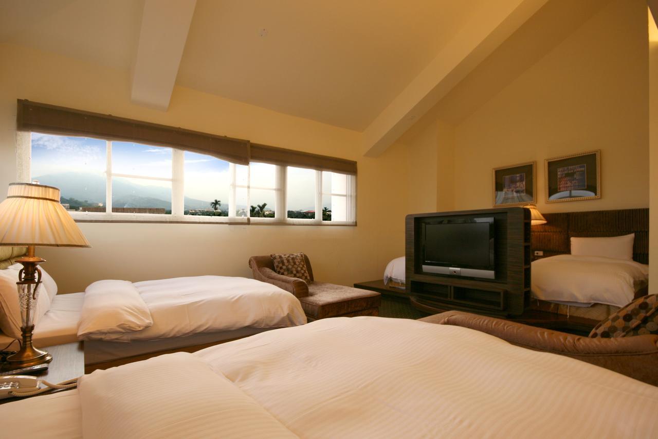 Mountain Fish Water Hotel Jiji Habitación foto